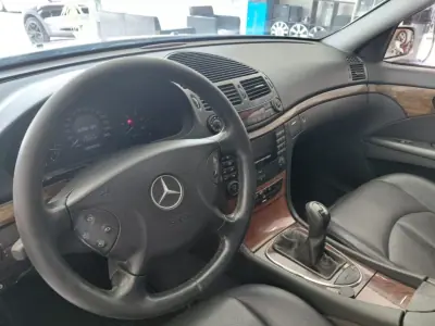 Mercedes-Benz E 220 2002 - 7600 EUR, 280000 km - 280000km - foto 10 de 15