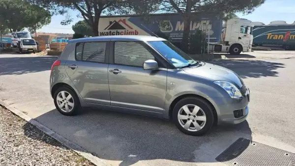 Suzuki Swift 2008 - 6480 EUR, 165747 km - AUTO.MOTO.pt - 165747km - foto 15 de 39