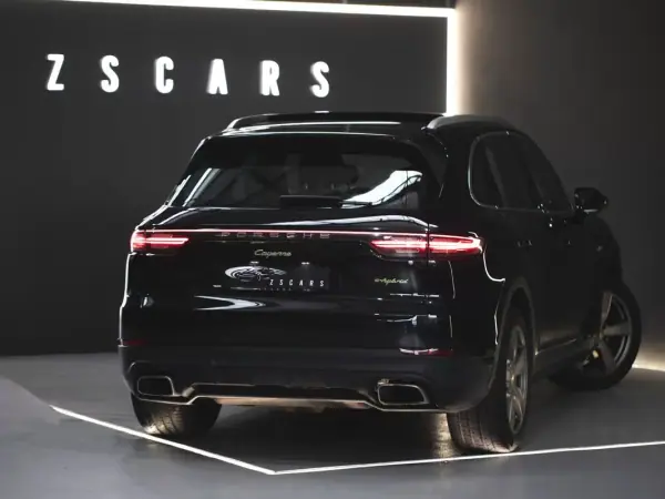 Porsche Cayenne 2018 - 57990 EUR, 119000 km - AUTO.MOTO.pt - 119000km - foto 6 de 24