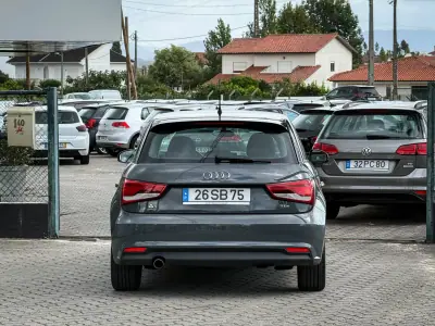 Audi A1 Sportback 2016 - 12990 EUR, 160000 km - 160000km - foto 4 de 12