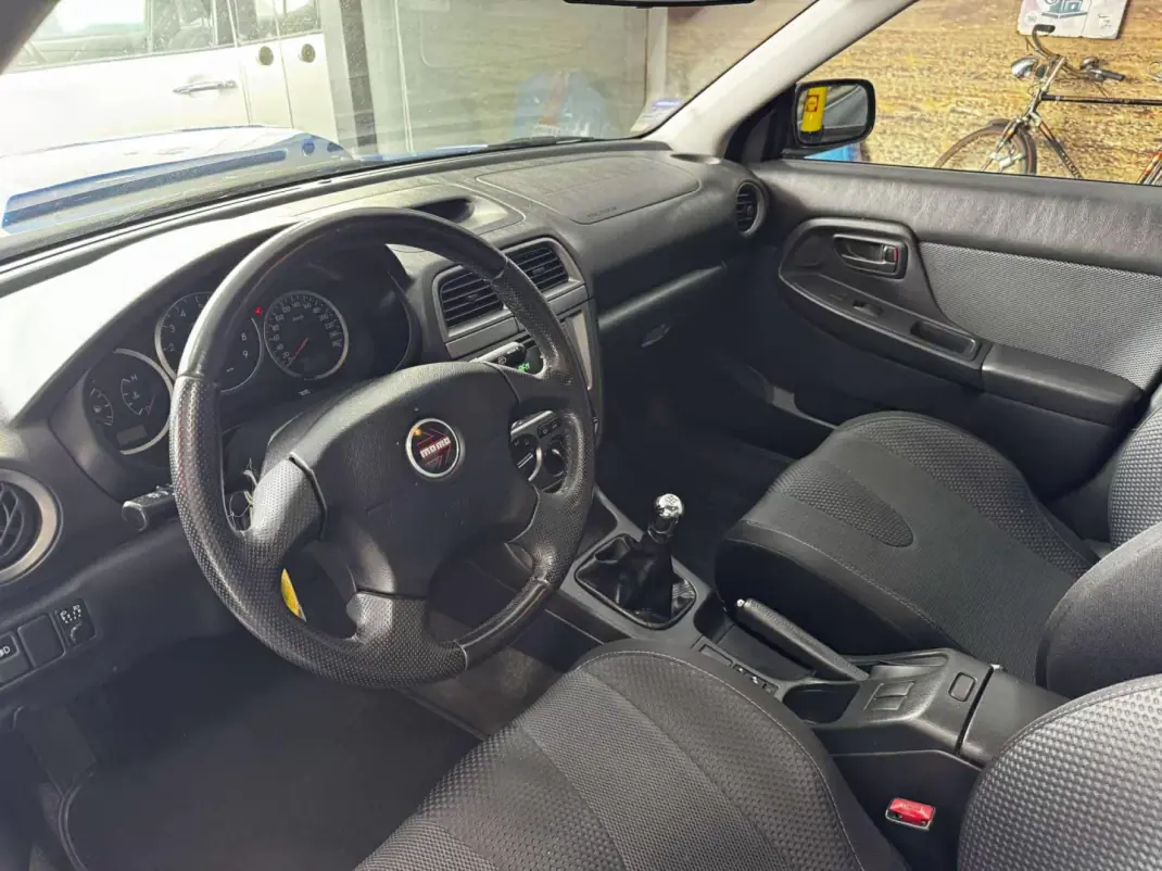 Subaru Impreza 2003 - 45000 EUR, 54000 km - AUTO.MOTO.pt - 54000km - foto 13 de 20