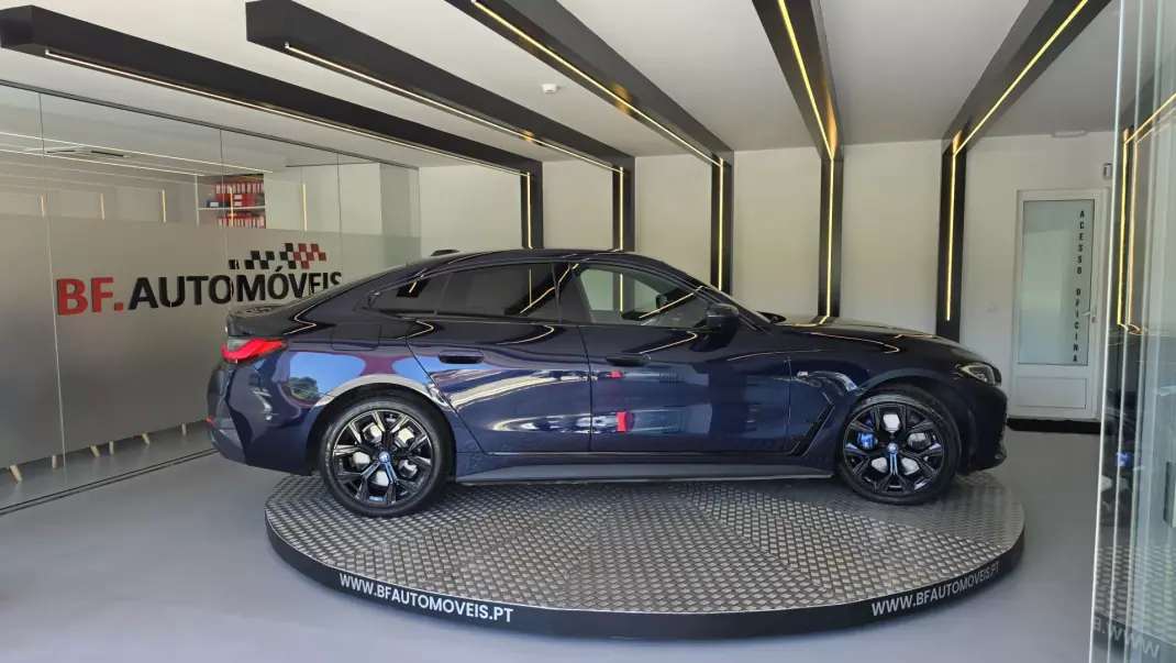 BMW i4 2023 - 38900 EUR, 51175 km - AUTO.MOTO.pt - 51175km - foto 8 de 62