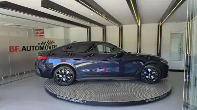 BMW i4 2023 - 38900 EUR, 51175 km - AUTO.MOTO.pt - 51175km - foto 8 de 62