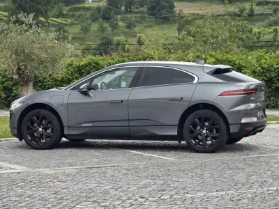 Jaguar I-Pace 2020 - 25999 EUR, 93000 km - AUTO.MOTO.pt - 93000km - foto 26 de 28