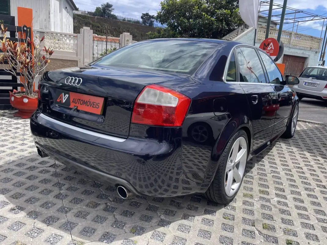Audi A4 2003 - 7950 EUR, 277740 km - AUTO.MOTO.pt - 277740km - foto 7 de 13