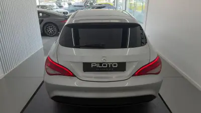 Mercedes-Benz CLA 180 2016 - 16990 EUR, 142457 km - AUTO.MOTO.pt - 142457km - foto 6 de 26
