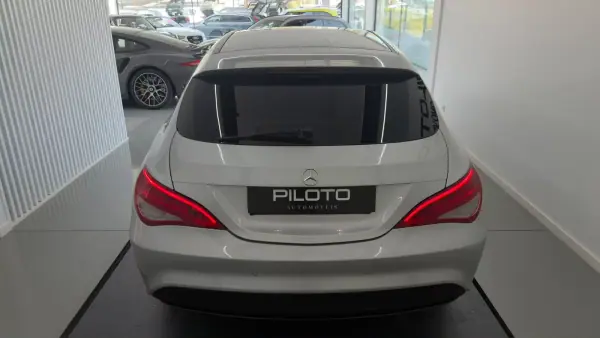 Mercedes-Benz CLA 180 2016 - 16990 EUR, 142457 km - AUTO.MOTO.pt - 142457km - foto 6 de 26