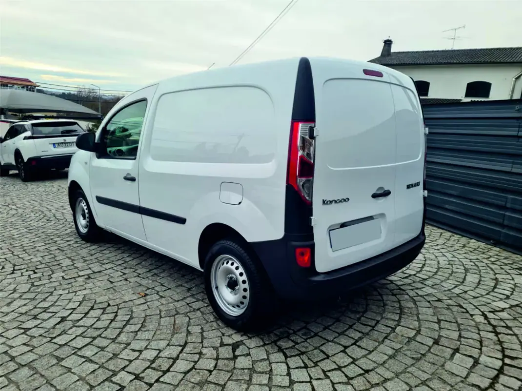 Renault KANGOO 1.5 BLUE DCI 3LUG EDITION ONE 2018 - 11490 EUR, 159000 km - AUTO.MOTO.pt - 159000km - foto 3 de 12
