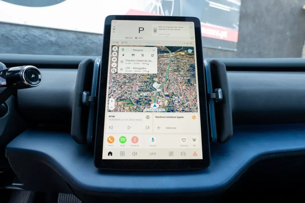 Volvo EX 30 2024 - 31900 EUR, 28000 km - AUTO.MOTO.pt - 28000km - foto 19 de 26