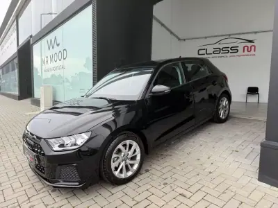 Audi A1 Sportback 2025 - 26750 EUR, 956 km - AUTO.MOTO.pt - 956km - foto 5 de 37