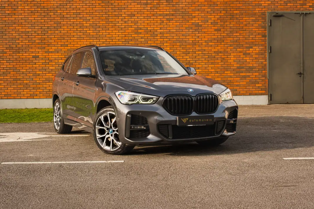 BMW X1 2022 - 28490 EUR, 133410 km - AUTO.MOTO.pt - 133410km - foto 1 de 24