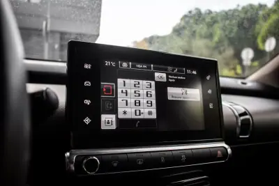 Citroën C4 Cactus 2016 - 10550 EUR, 98640 km - AUTO.MOTO.pt - 98640km - foto 41 de 42