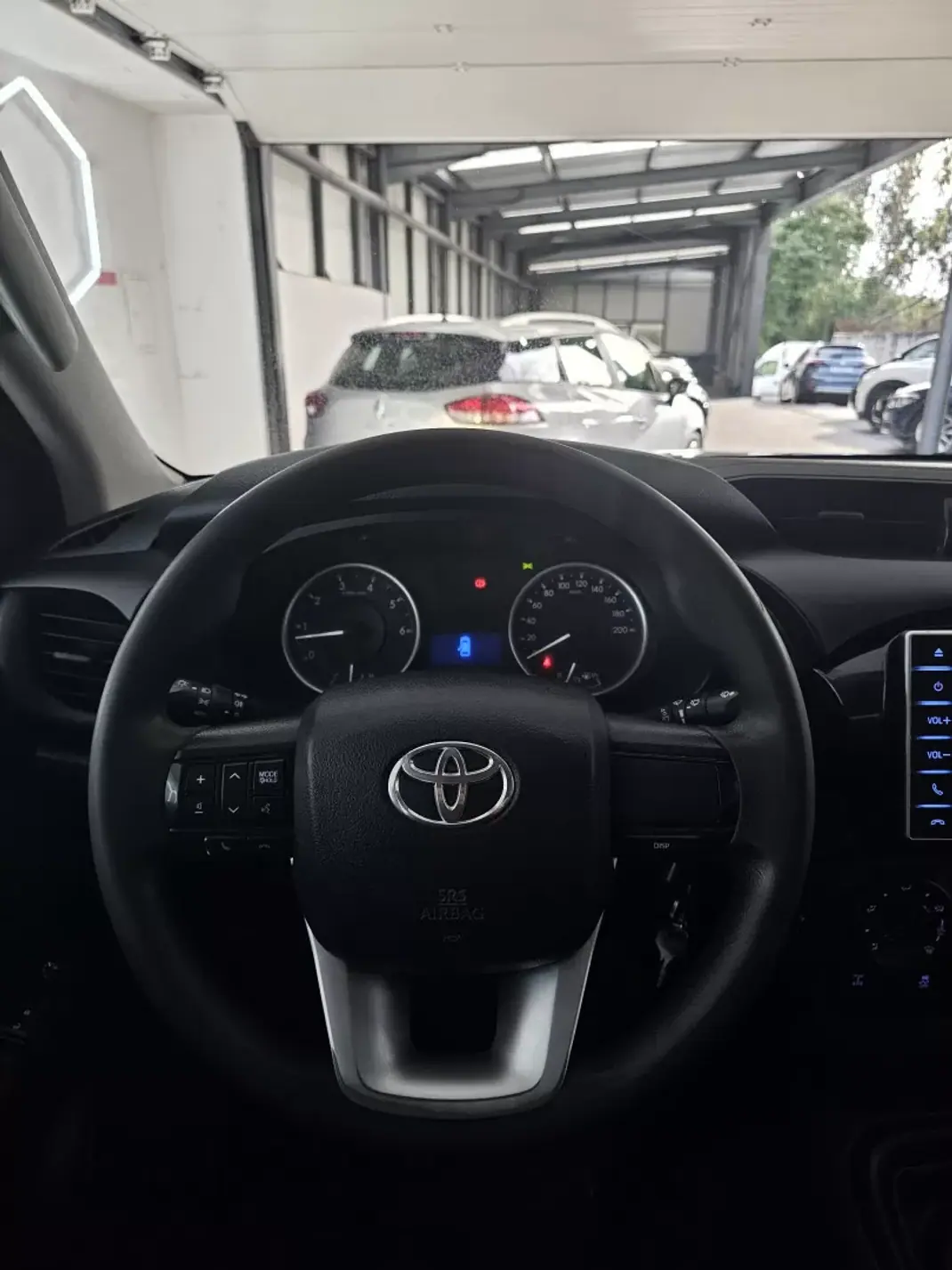 Toyota Hilux 2020 - 27950 EUR, 285523 km - AUTO.MOTO.pt - 285523km - foto 63 de 68