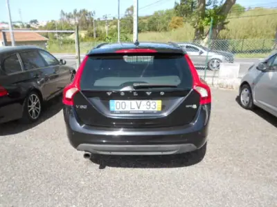 Volvo 121 2011 - 9750 EUR, 228544 km - AUTO.MOTO.pt - 228544km - foto 6 de 12