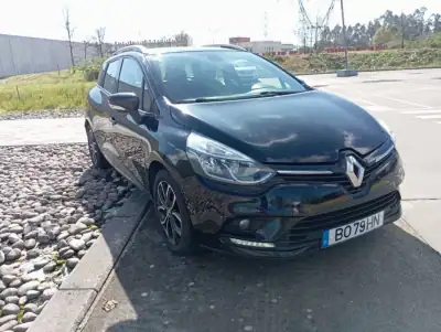 Renault Clio Sport Tourer 2019 - 9990 EUR, 186806 km - AUTO.MOTO.pt - 186806km - foto 5 de 29