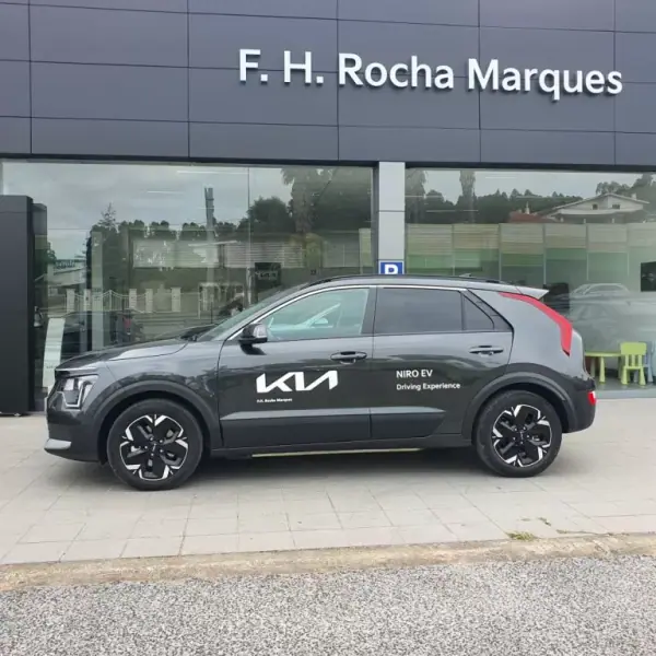 Kia e-Niro 2023 - 34990 EUR, 23490 km - AUTO.MOTO.pt - 23490km - foto 3 de 34