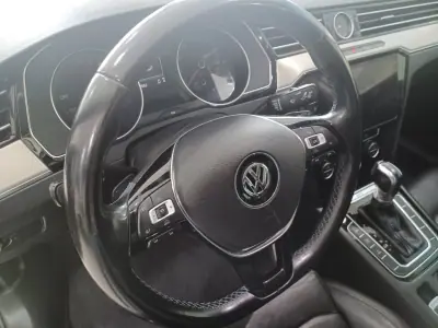 Volkswagen Passat 2017 - 19390 EUR, 112082 km - AUTO.MOTO.pt - 112082km - foto 11 de 40