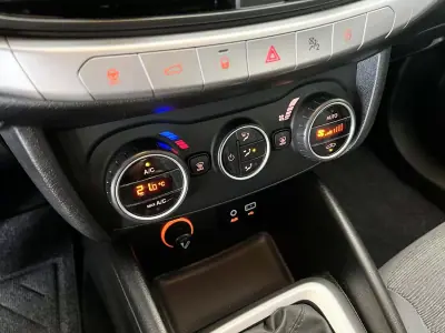 Fiat Tipo Sedan 2016 - 8600 EUR, 147438 km - 147438km - foto 15 de 22