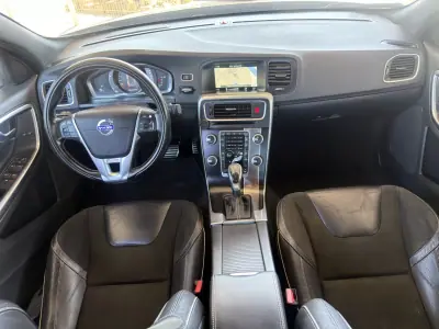 Volvo S60 2016 - 14990 EUR, 183000 km - AUTO.MOTO.pt - 183000km - foto 13 de 21