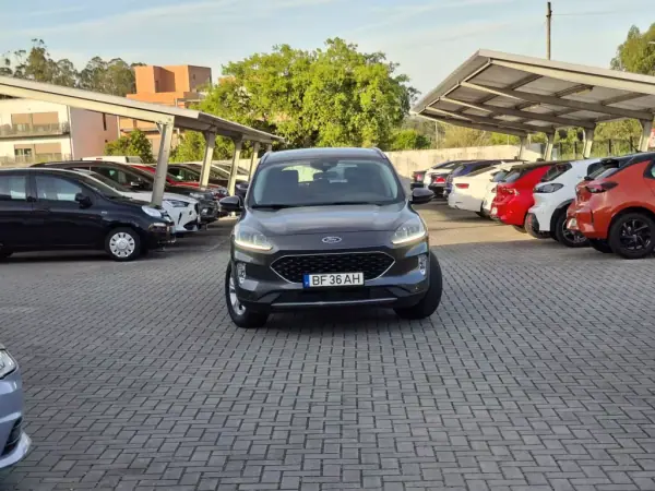 Ford Kuga 2021 - 21000 EUR, 59800 km - AUTO.MOTO.pt - 59800km - foto 36 de 36