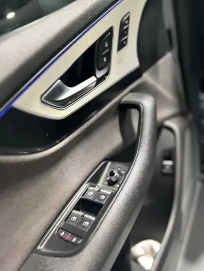 Audi Q7 2016 - 41000 EUR, 139000 km - AUTO.MOTO.pt - 139000km - foto 31 de 44