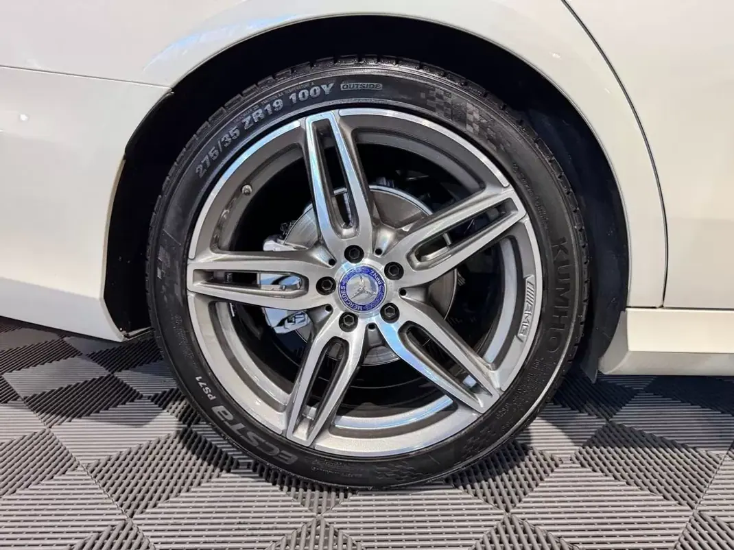 Mercedes-Benz E 220 2017 - 23900 EUR, 348000 km - 348000km - foto 33 de 58