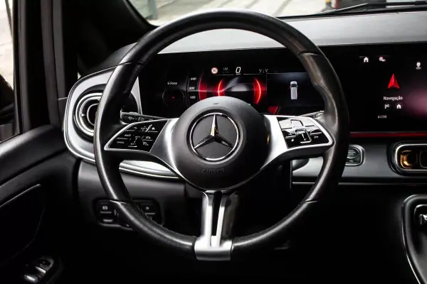 Mercedes-Benz V 250 2024 - 74390 EUR, 72560 km - AUTO.MOTO.pt - 72560km - foto 37 de 48