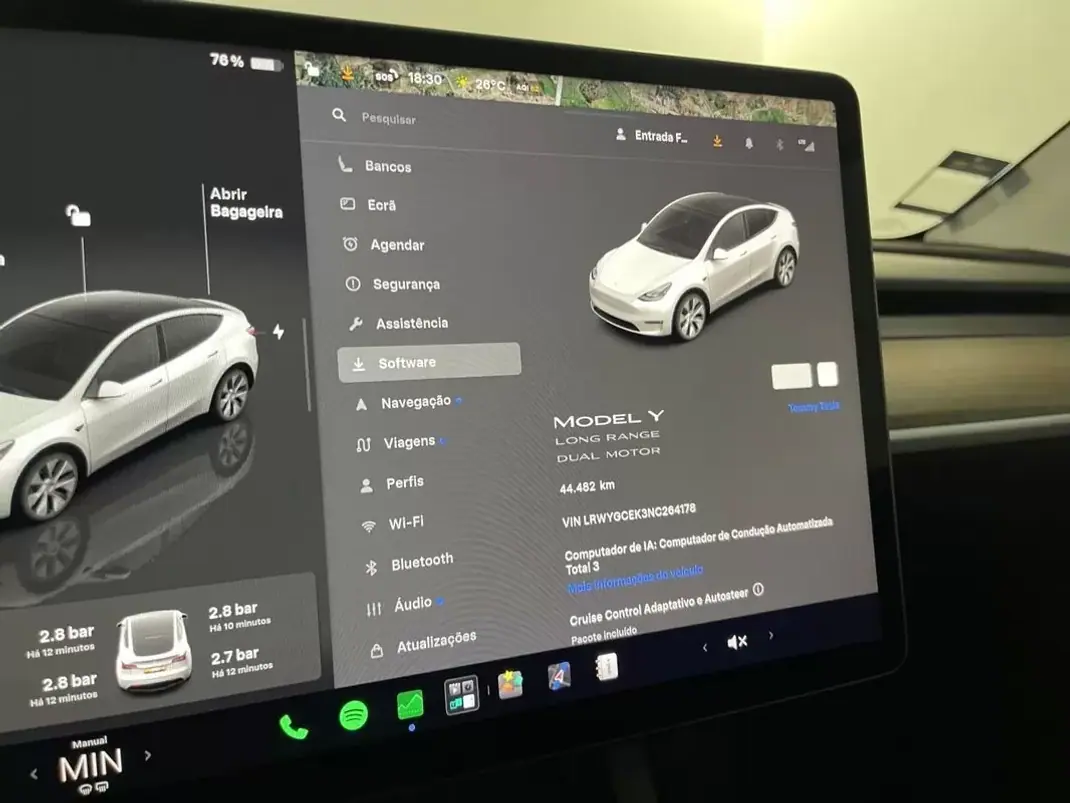 Tesla Model Y 2022 - 38750 EUR, 44000 km - 44000km - foto 26 de 42