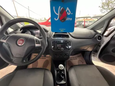 Fiat Punto 2015 - 6900 EUR, 125000 km - AUTO.MOTO.pt - 125000km - foto 6 de 7