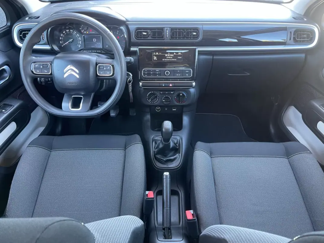 Citroën C3 2017 - 10900 EUR, 89000 km - AUTO.MOTO.pt - 89000km - foto 6 de 12