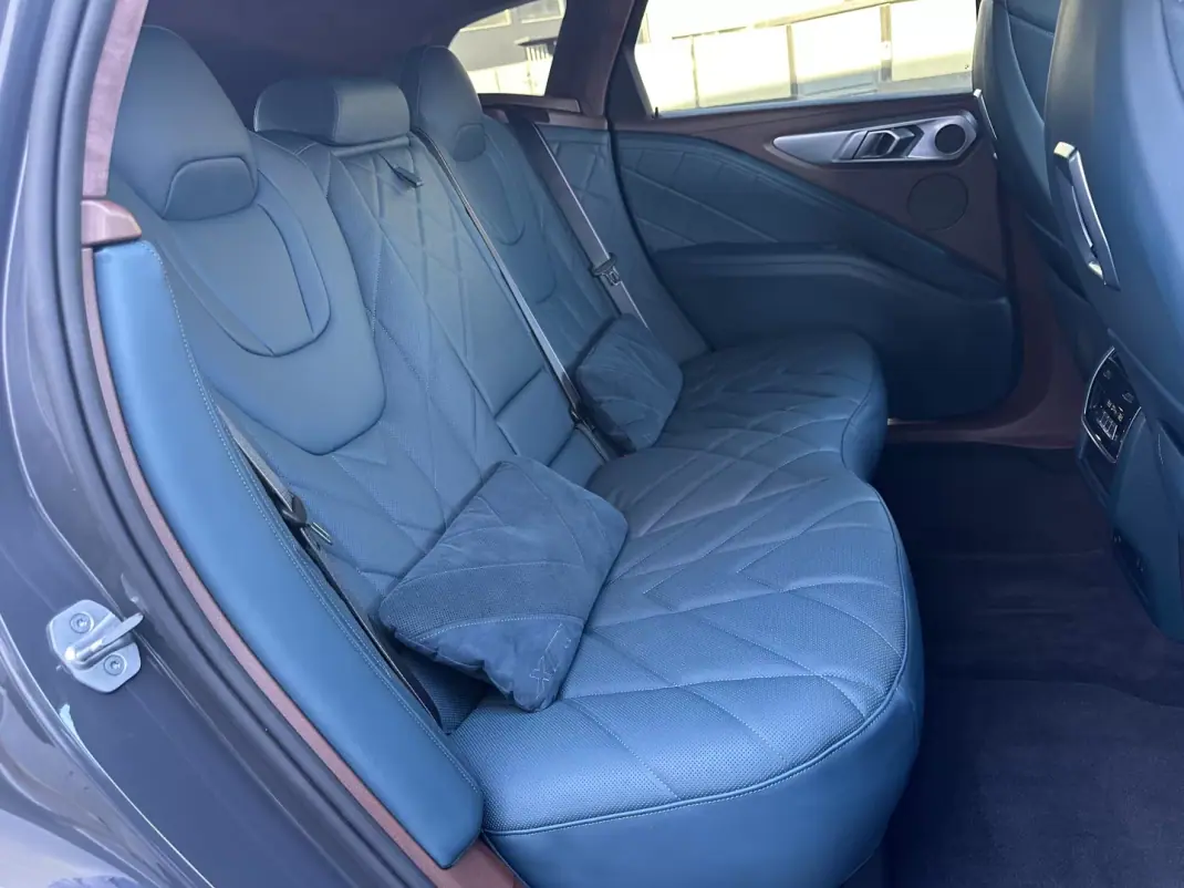 BMW XM 2024 - 125000 EUR, 38000 km - AUTO.MOTO.pt - 38000km - foto 31 de 66