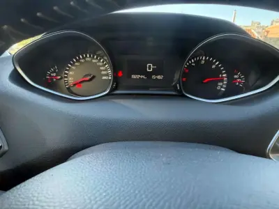 Peugeot 308 SW 2016 - 9450 EUR, 192000 km - AUTO.MOTO.pt - 192000km - foto 16 de 24