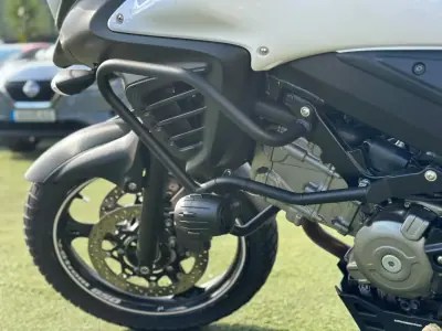 Suzuki V-Strom 1000 2013 - 5490 EUR, 49970 km - AUTO.MOTO.pt - 49970km - foto 9 de 16