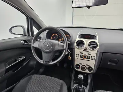 Opel Corsa 2007 - 2650 EUR, 344083 km - AUTO.MOTO.pt - 344083km - foto 6 de 21