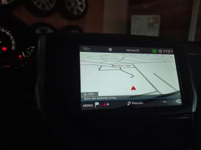 Peugeot 2008 2017 - 14950 EUR, 128000 km - AUTO.MOTO.pt - 128000km - foto 11 de 14