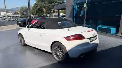 Audi TT Roadster 2007 - 15900 EUR, 130000 km - 130000km - foto 5 de 8