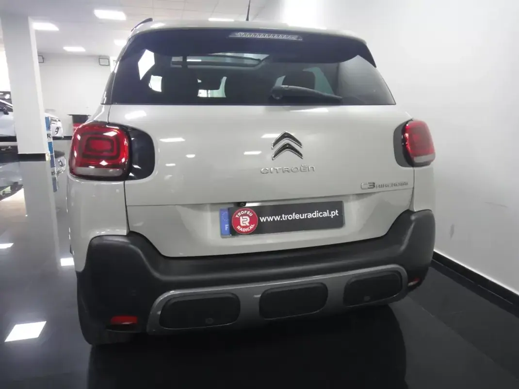 Citroën C3 Aircross 2019 - 14990 EUR, 63000 km - AUTO.MOTO.pt - 63000km - foto 6 de 27