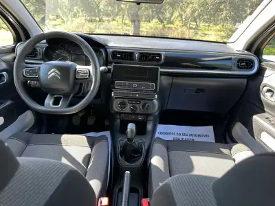 Citroën C3 2018 - 8200 EUR, 107000 km - AUTO.MOTO.pt - 107000km - foto 10 de 11