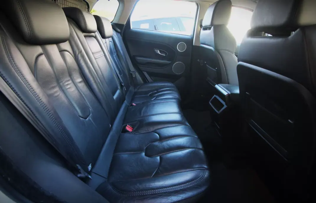 Land Rover Range Rover Evoque 2013 - 18990 EUR, 209500 km - AUTO.MOTO.pt - 209500km - foto 34 de 50