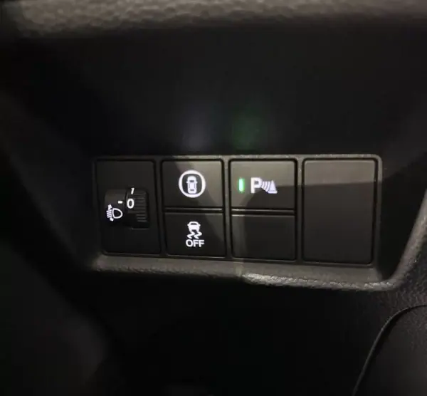 Honda Jazz 2022 - 22900 EUR, 14815 km - AUTO.MOTO.pt - 14815km - foto 47 de 60
