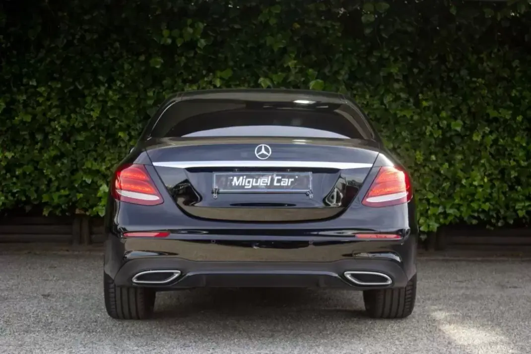 Mercedes-Benz E 300 2019 - 29900 EUR, 168000 km - AUTO.MOTO.pt - 168000km - foto 11 de 22
