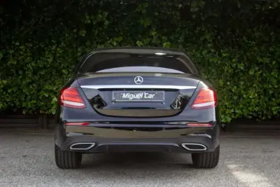 Mercedes-Benz E 300 2019 - 29900 EUR, 168000 km - AUTO.MOTO.pt - 168000km - foto 11 de 22