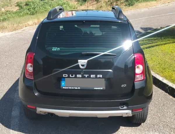 Dacia Duster 2010 - 7650 EUR, 223003 km - AUTO.MOTO.pt - 223003km - foto 5 de 12