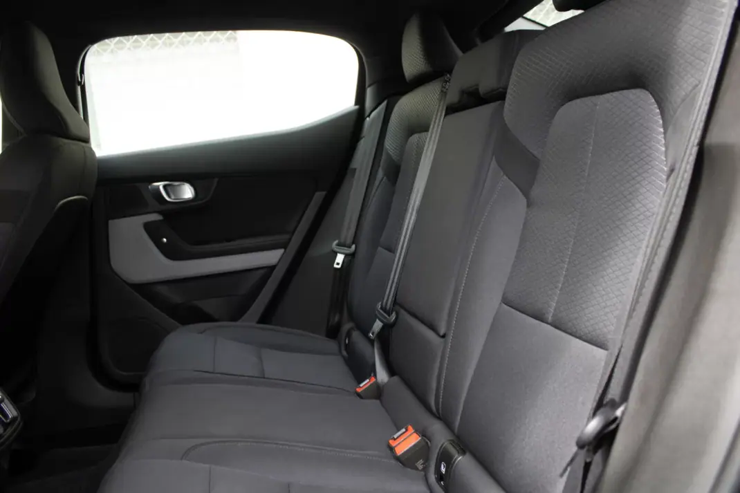 Polestar 2 2021 - 22500 EUR, 138000 km - AUTO.MOTO.pt - 138000km - foto 20 de 46