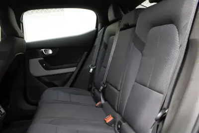 Polestar 2 2021 - 22500 EUR, 138000 km - AUTO.MOTO.pt - 138000km - foto 20 de 46