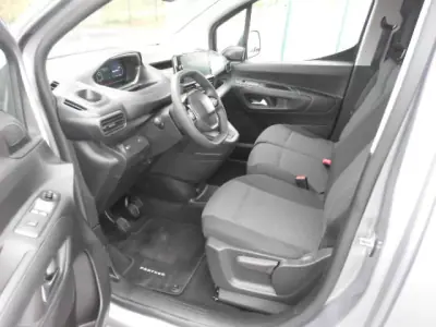 Peugeot Partner 2025 - 19900 EUR, 10994 km - 10994km - foto 10 de 14