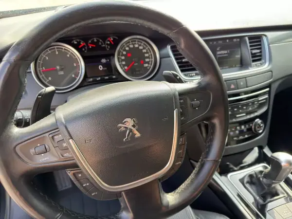 Peugeot 508 SW 2012 - 7900 EUR, 215500 km - AUTO.MOTO.pt - 215500km - foto 4 de 23