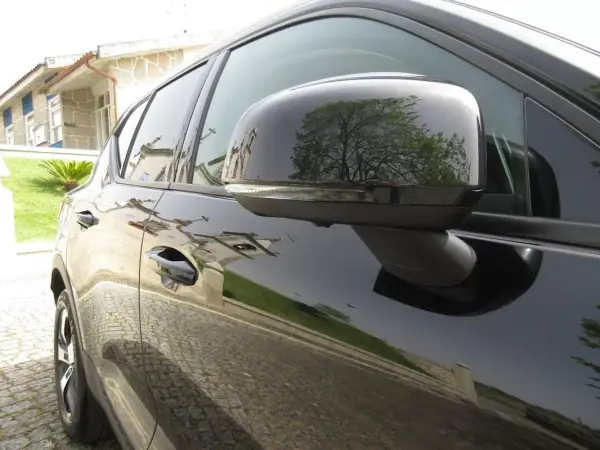 Volvo XC 40 2019 - 29490 EUR, 70000 km - AUTO.MOTO.pt - 70000km - foto 16 de 60