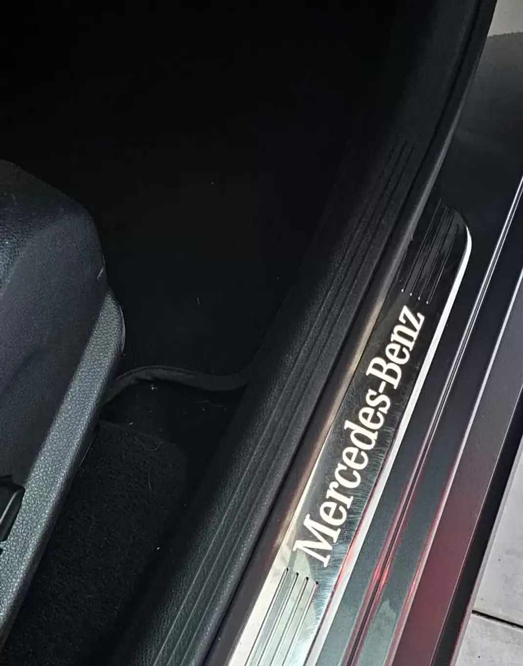 Mercedes-Benz GLC 220 2016 - 32500 EUR, 149000 km - 149000km - foto 31 de 35