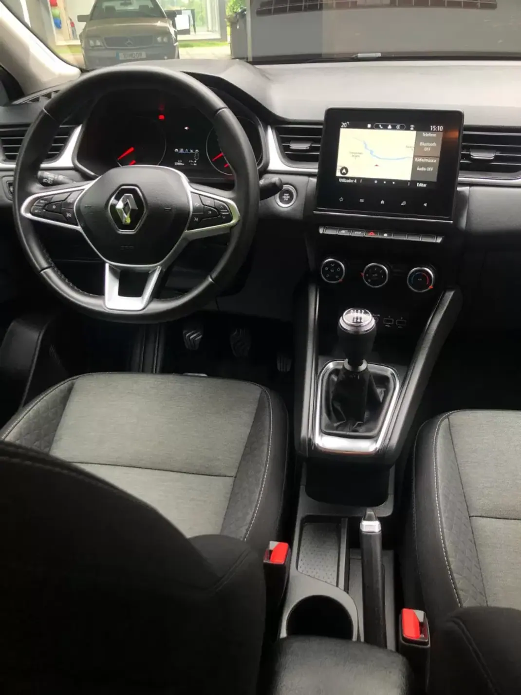 Renault Captur 2023 - 16900 EUR, 51000 km - AUTO.MOTO.pt - 51000km - foto 14 de 31